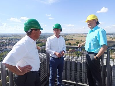 Mit Sascha Binder und dem Standortleiter Jürgen Weigelt