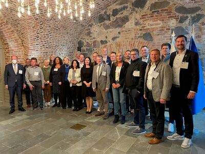 Mitglieder des Innenausschusses mit der finnischen Staatssekretärin im Außenministerium